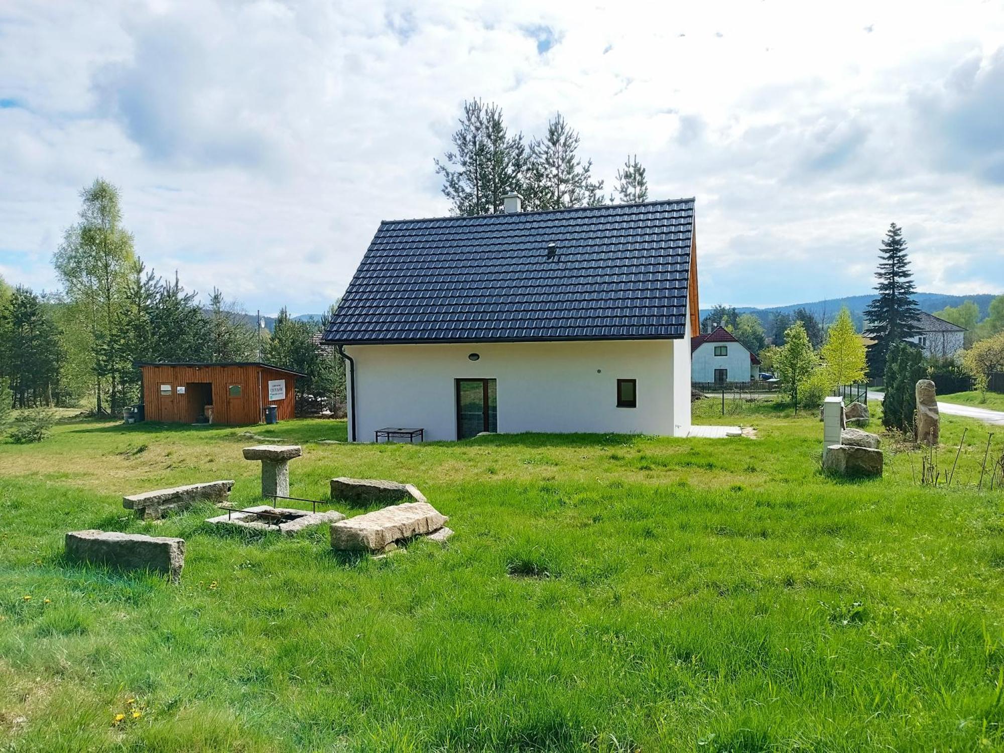 Nová Bystřice Klidna Lokalita Na Kraji Lesa, Cely Dum S Uschovnu Kol 빌라 외부 사진
